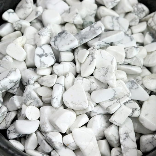 1lb Howlite Aquarium Gravel Rocks Natural Tumbled Healing Crystal Chips Bulk by YATOJUZI